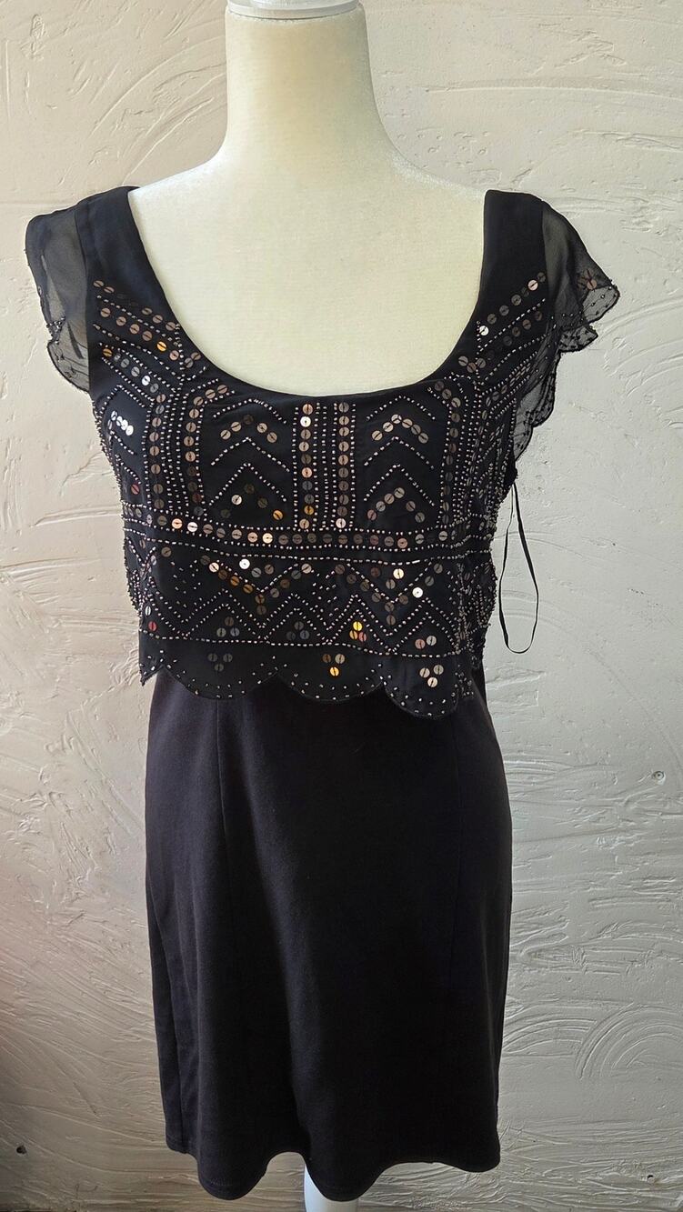 American Eagle Woman's M Grey Casual Mini Dress Beaded Sequin Scoop Sleeveless